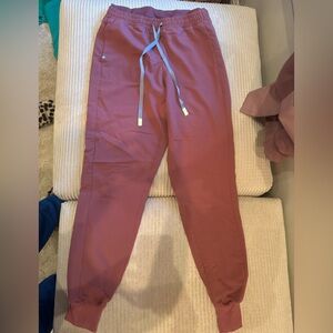 Medium tall scrubs pants. Worn a few times. Like new